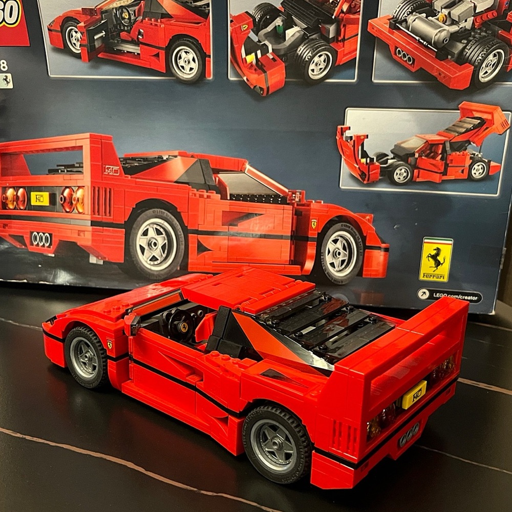 LEGO Creator Ferrari F40 (10248) Complete Set - Picture 5 of 11